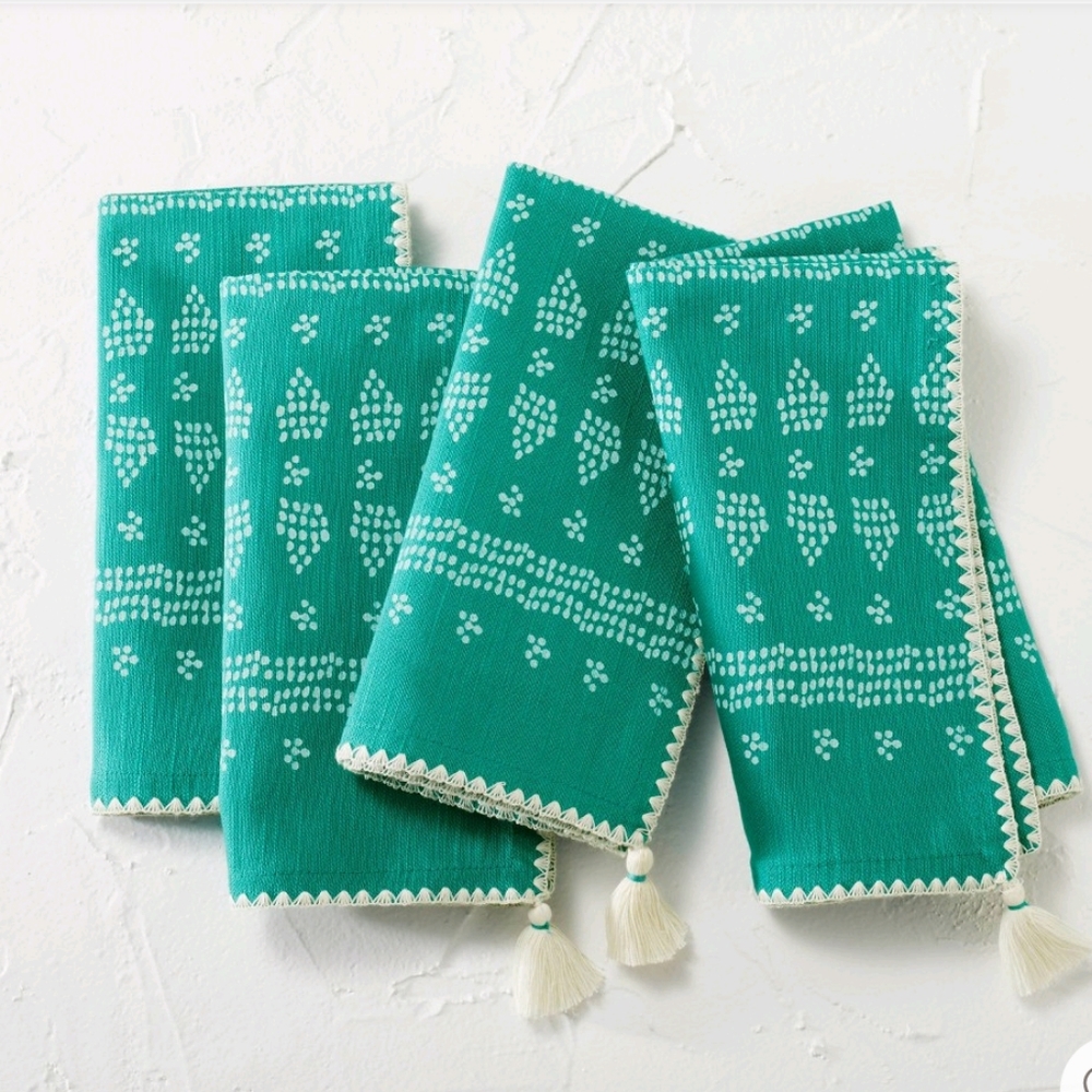 NWT 2 Sets of 4!!! JUNGALOW X OPALHOUSE Shell Stitch Napkins